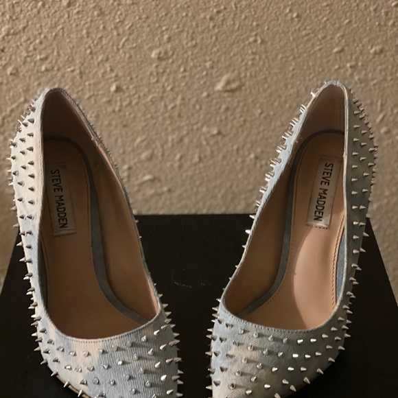 Steve Madden denim fab spike heels - Picture 2 of 3
